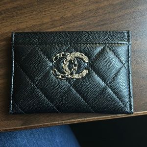 Chanel 19 Card Holder with box/auth card/tags/receipt